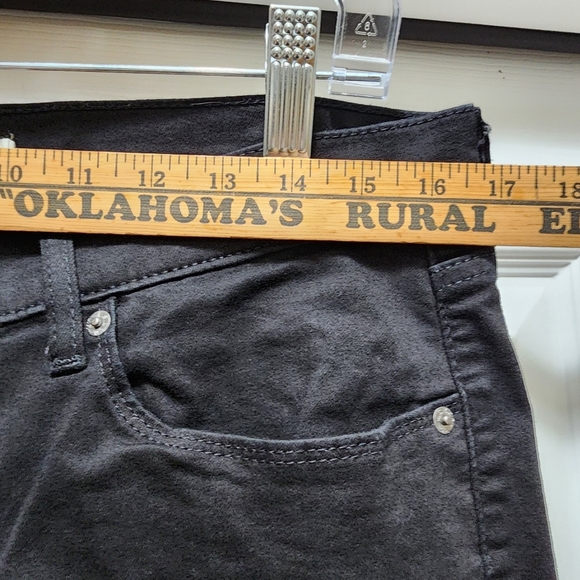 Levi's Jeans Women's 14M 32x30 Classic Straight Black Stretch Dark Wash 32 X 30 - Picture 4 of 10